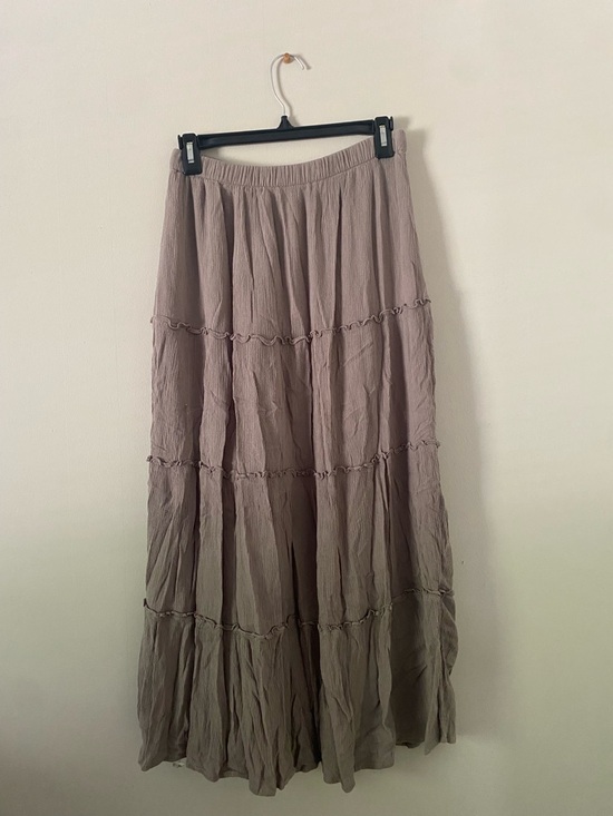 Hollister Dresses & Skirts - Hollister Taupe Tiered Maxi Skirt